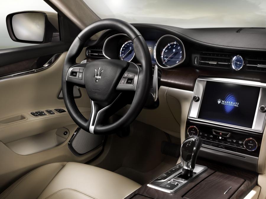  Maserati Quattroporte 2012 года  (фото 33 из 126)